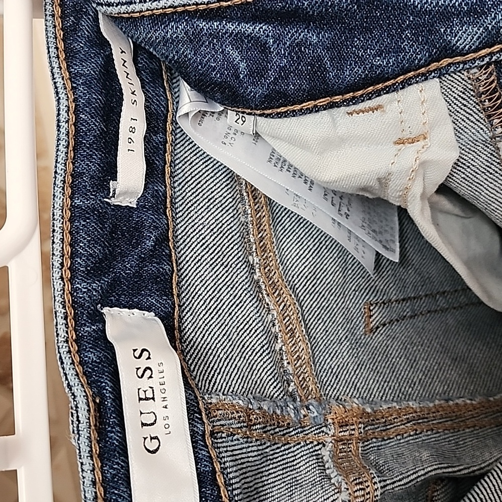 π GUESS 1981 Ripped Skinny Jeans π - Picture 9 of 16